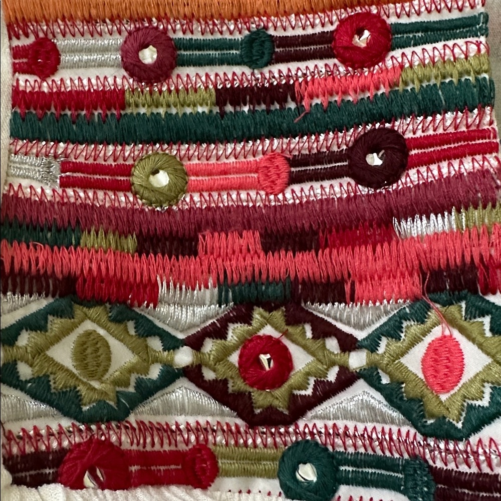 Embroidered Tunic - Picture 9 of 10